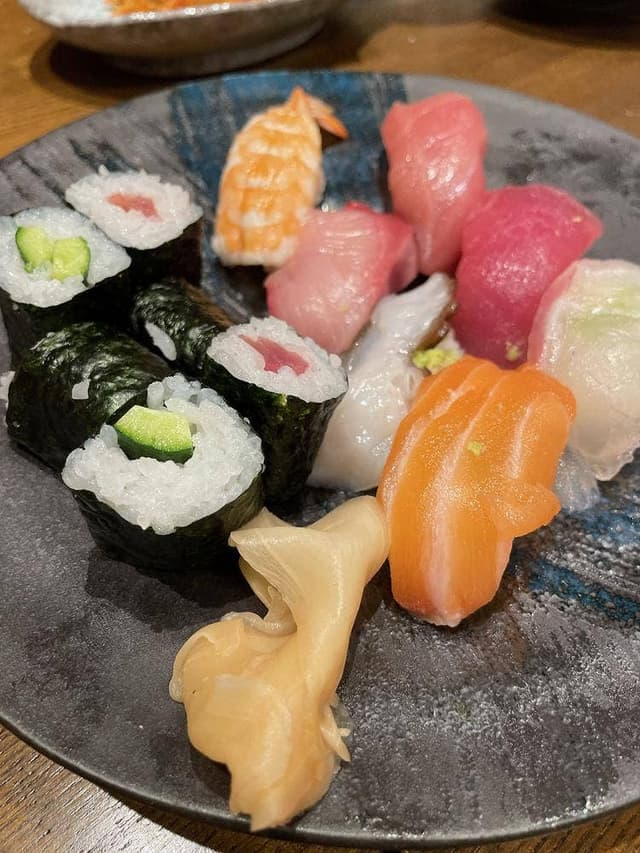 すし左衛門 - サブ画像1