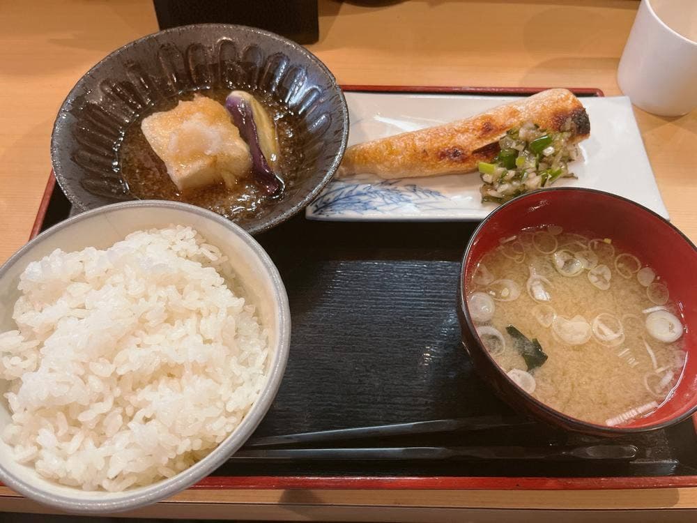 元