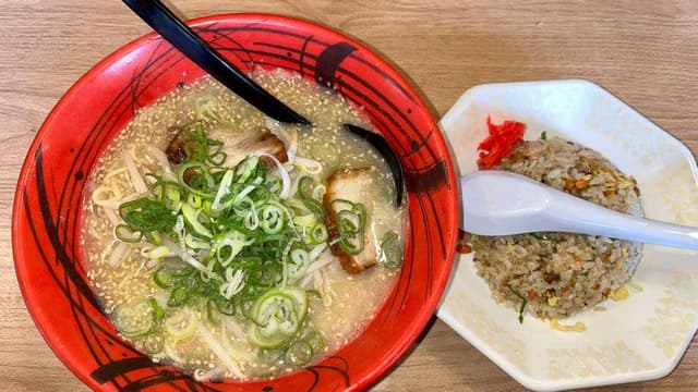 博多ラーメン げんこつ 杭瀬店 - サブ画像1