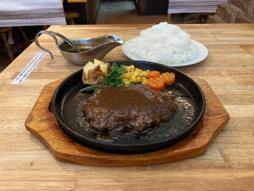 BUZZ’s GRILL ハンバーグ&ビア