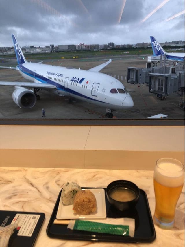 福岡空港 ANA SUITE LOUNGE - サブ画像1