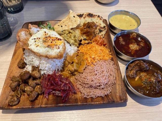 Royal Green Restaurant & Bar - サブ画像3