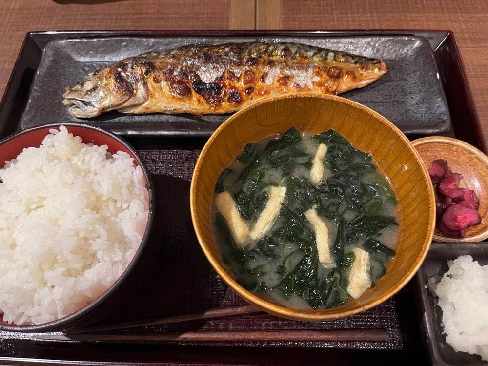 炭火焼干物定食 しんぱち食堂 福岡パルコ店