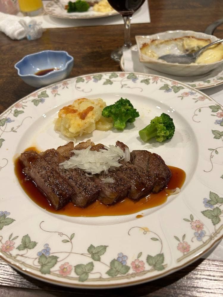 ホテル仕込み れすとらん つじ