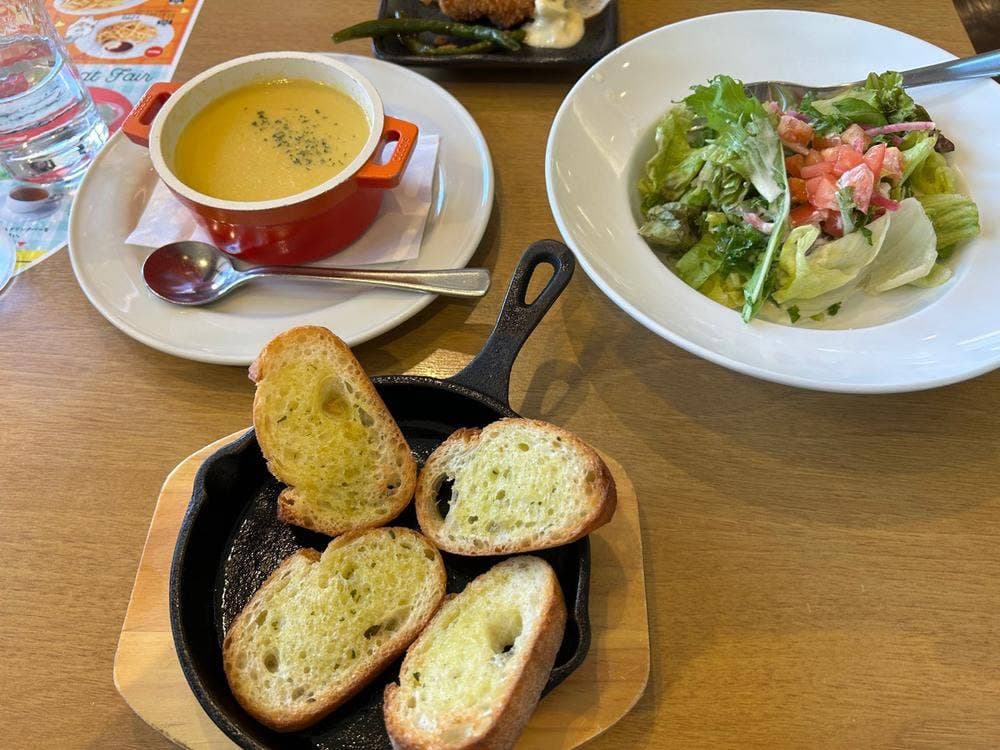 ココス 佐賀日の出店