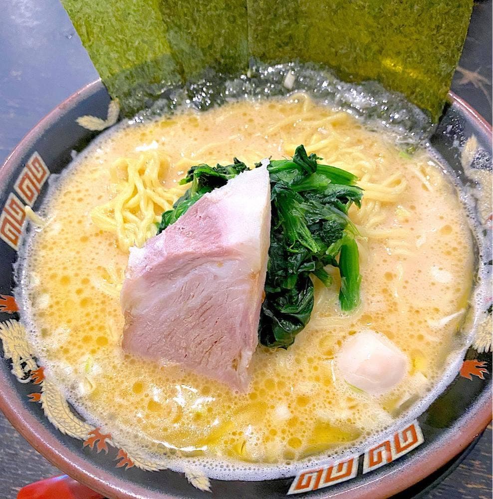 横濱家系ラーメン 神山 松屋町店