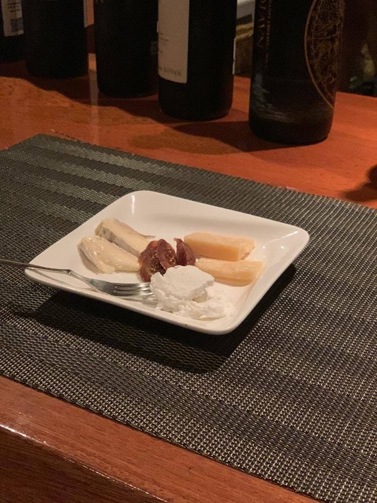 ワインバーマシェリ