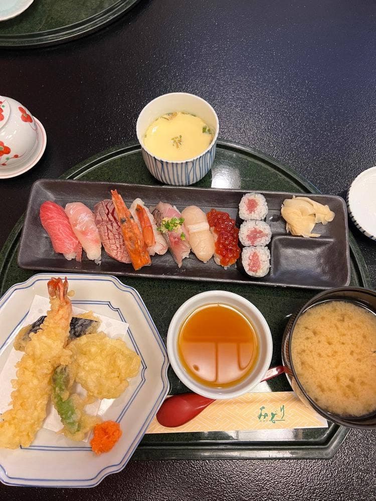 鮨割烹みどり
