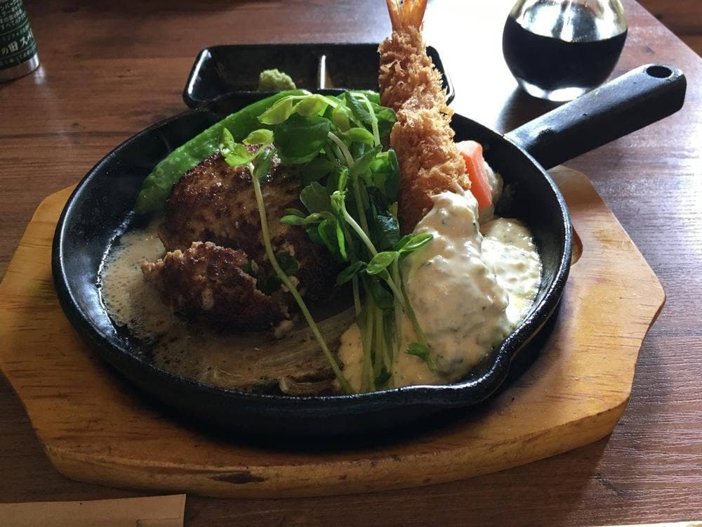 津の田ミート LODGE高槻店
