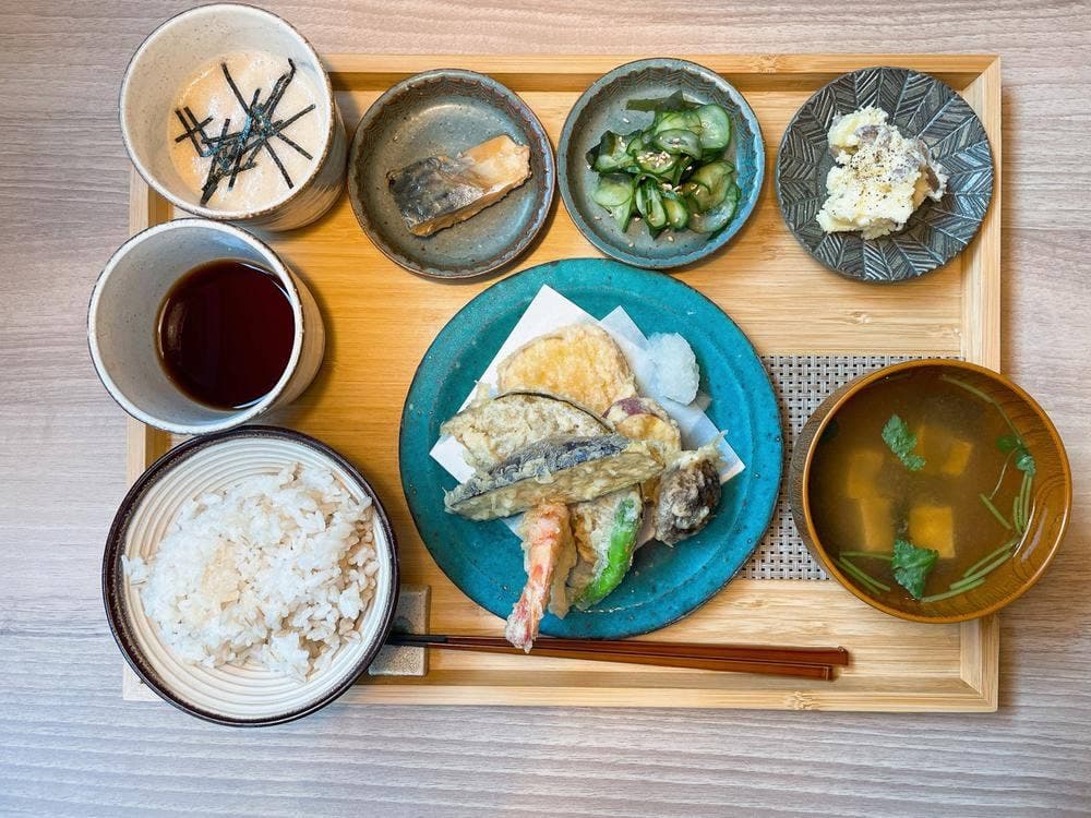 渋谷食堂ひとしな