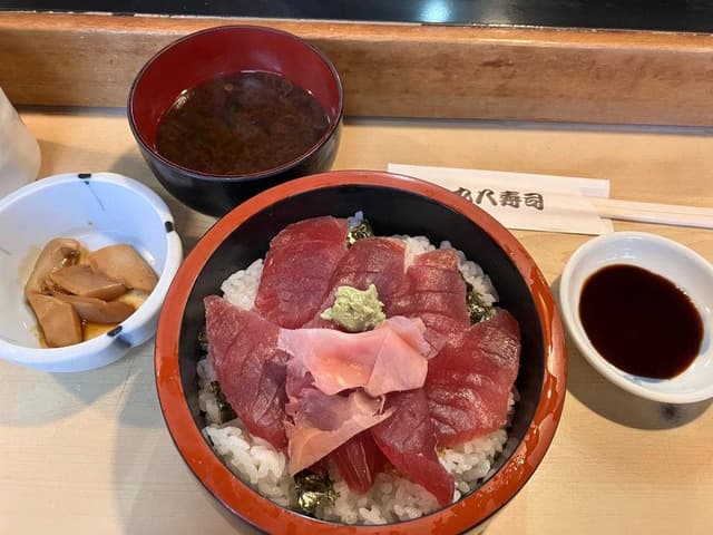 丸八寿司 駅前店 - サブ画像1