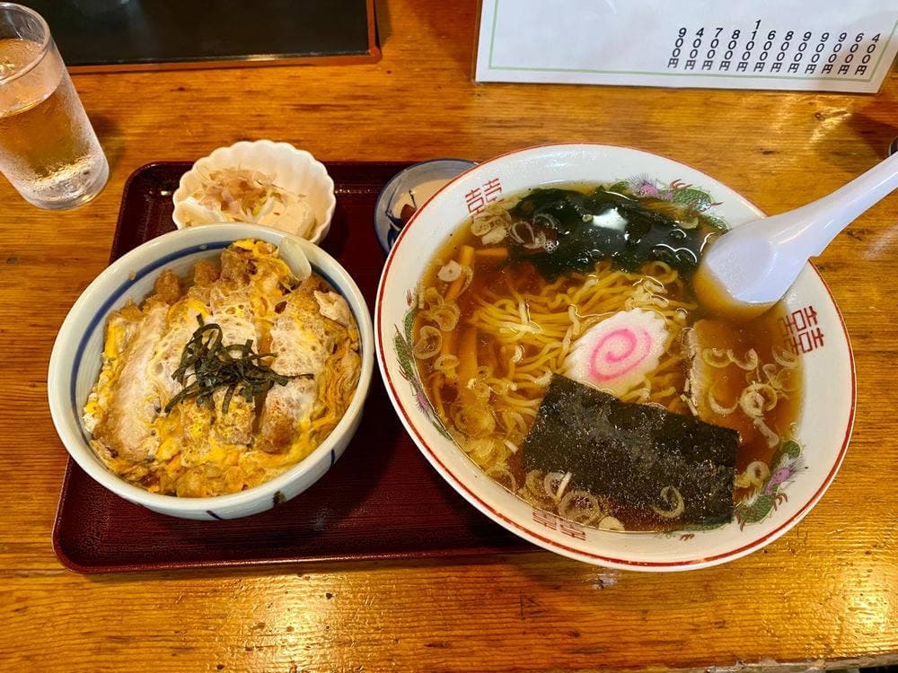 とんかつ丸三
