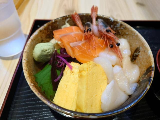 小松水産の海鮮丼 サンピアザ - サブ画像2