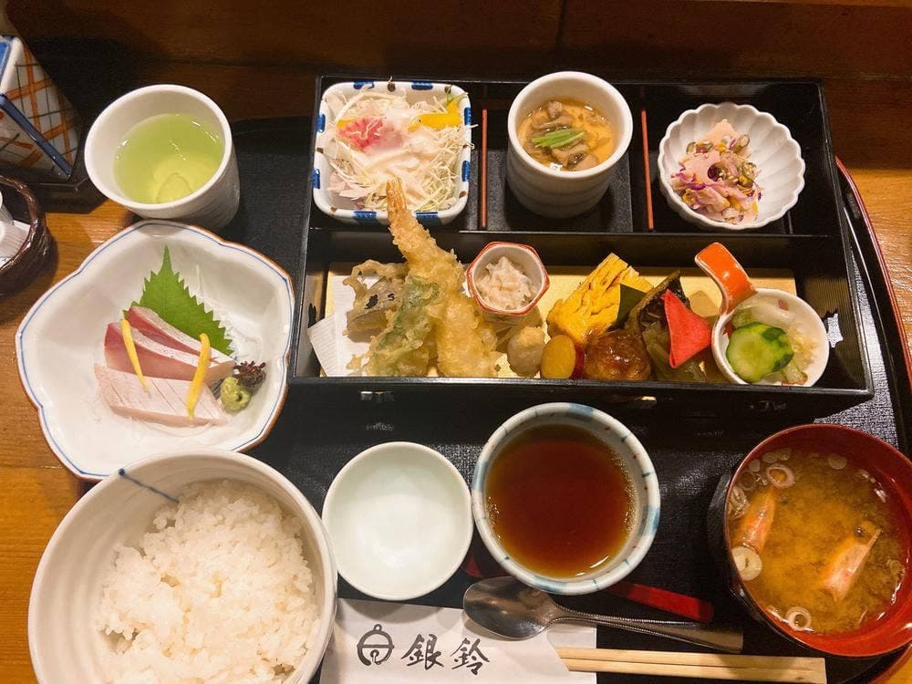 新潟の旬菜と地酒の店 銀鈴