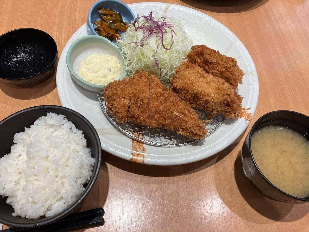 とんかついなば和幸 立川ガーデンテーブルズ店