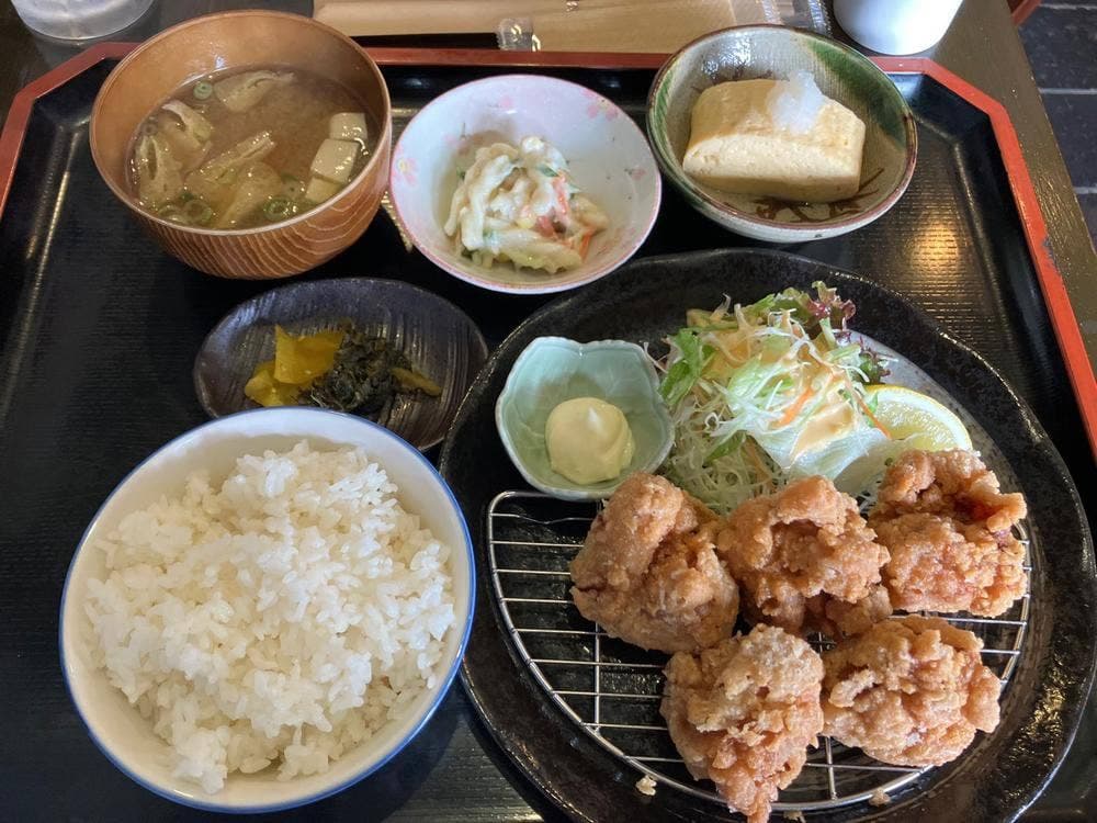 寛や