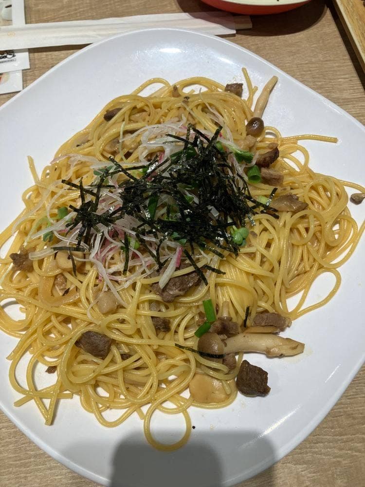 HUGHUG cafe