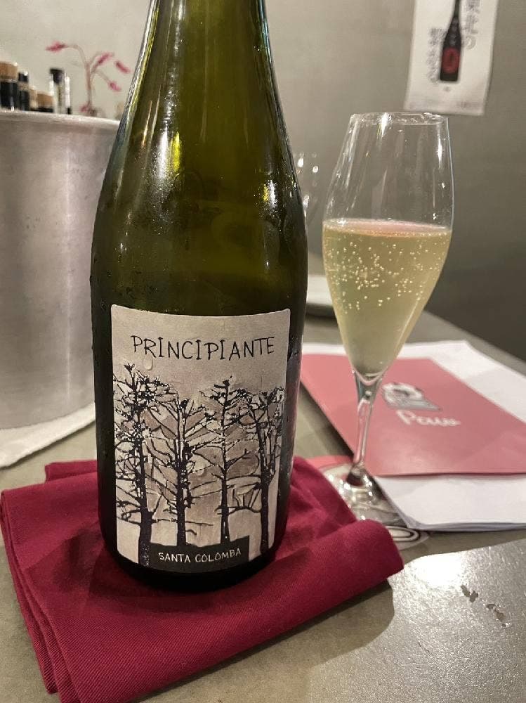 Pen and wine Paw