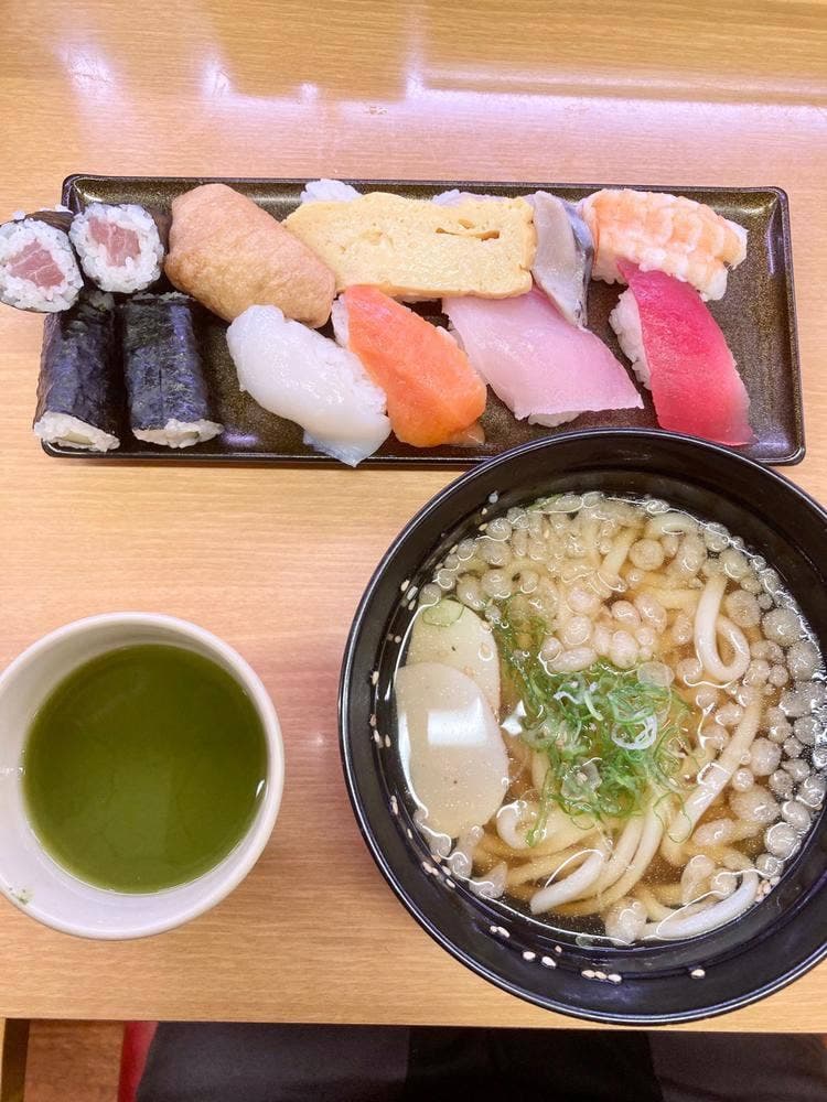 スシロー 金沢有松店