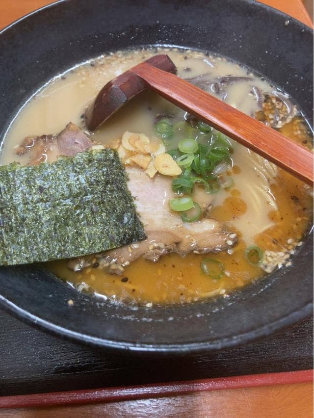 ラーメンと餃子の店 尊鉢 - サブ画像2