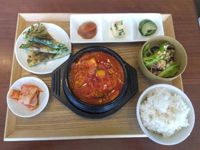 コッテジ NU茶屋町店 - サブ画像2