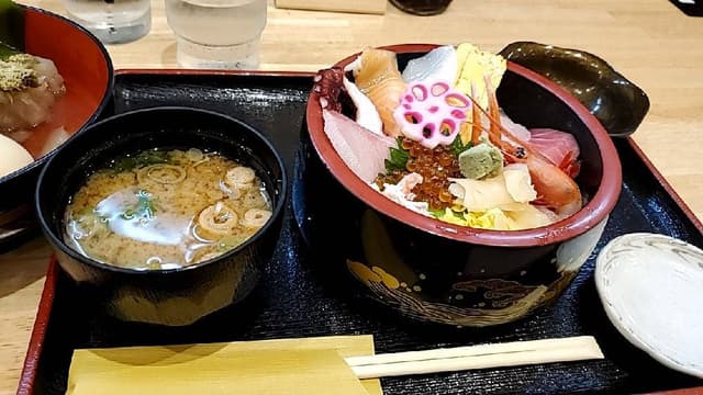 寿し・海鮮 つるや - サブ画像3