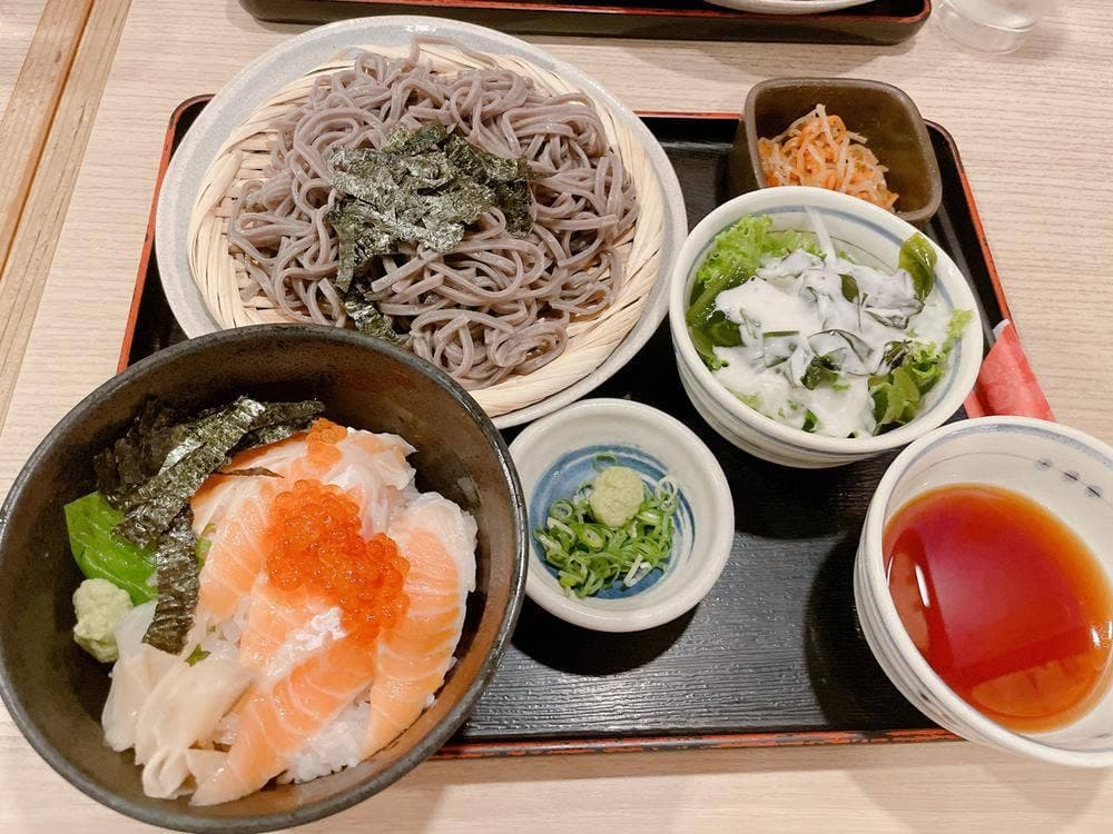 横濱魚萬 谷町四丁目駅前店