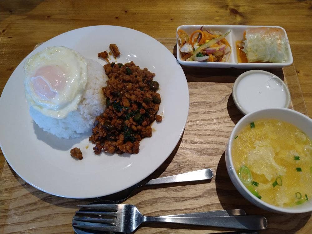 タイ料理 サワディーカー