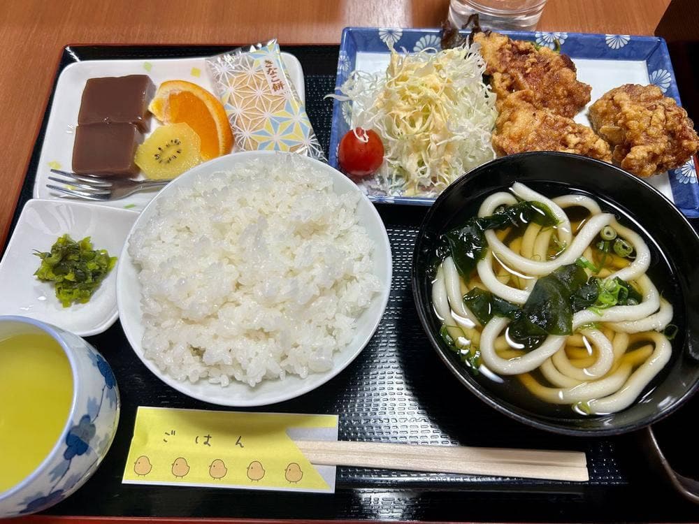 お食事処 十八番屋