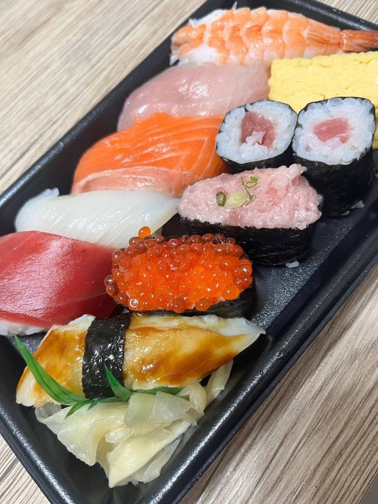 ちよだ鮨 衣笠店