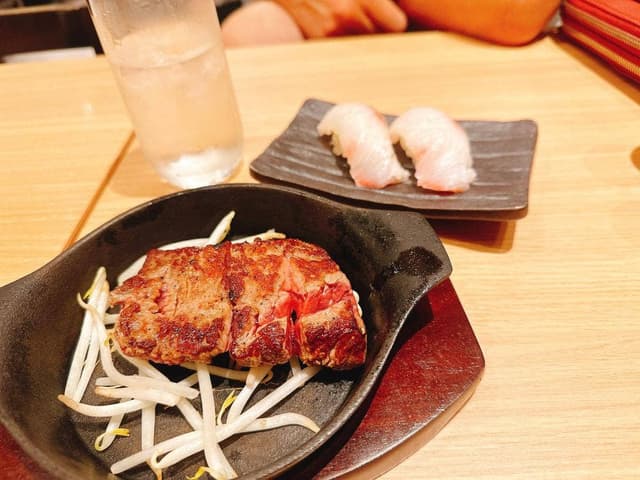 ステーキファイブと寿司六 大阪駅前第3ビル店 - サブ画像2