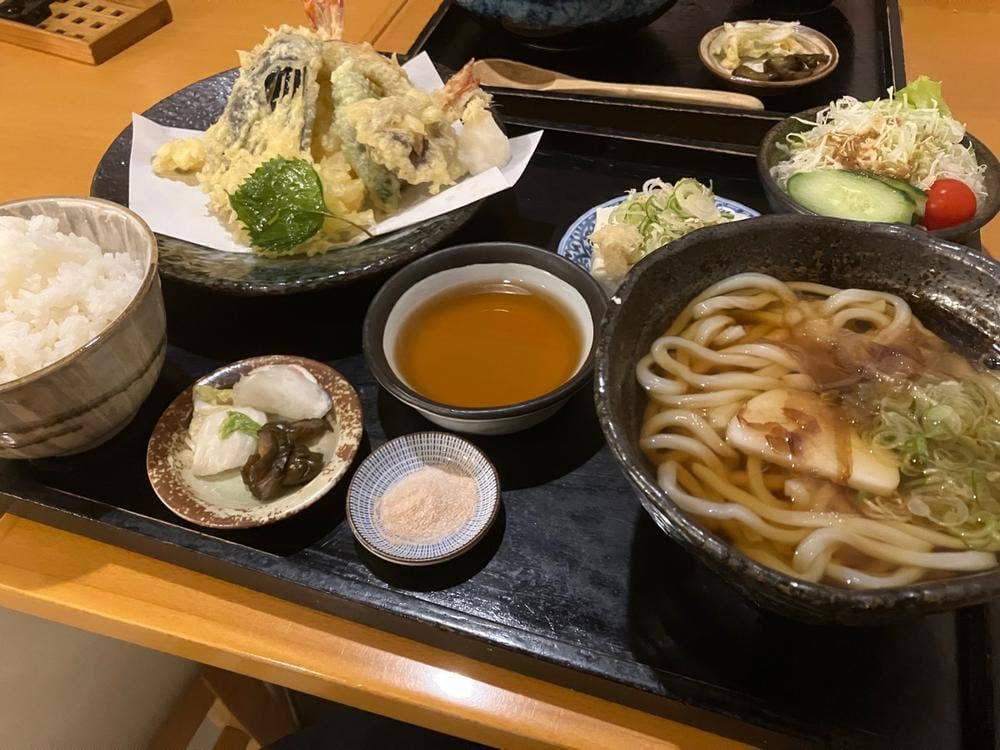 手打めん処 みふく