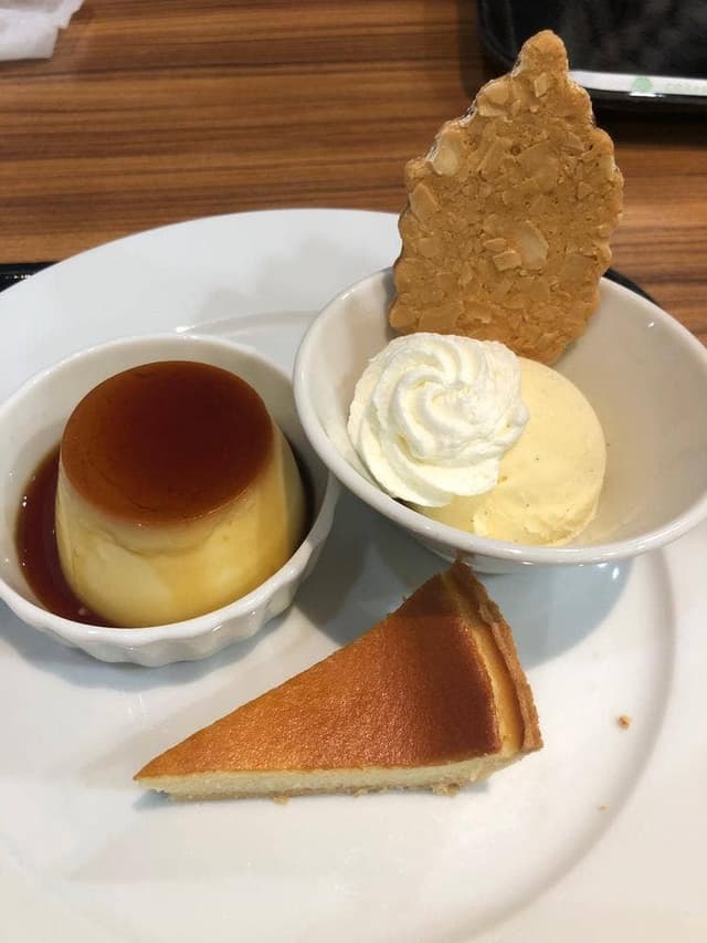 カフェモロゾフ 神戸ハーバーランドumie 店 - サブ画像3