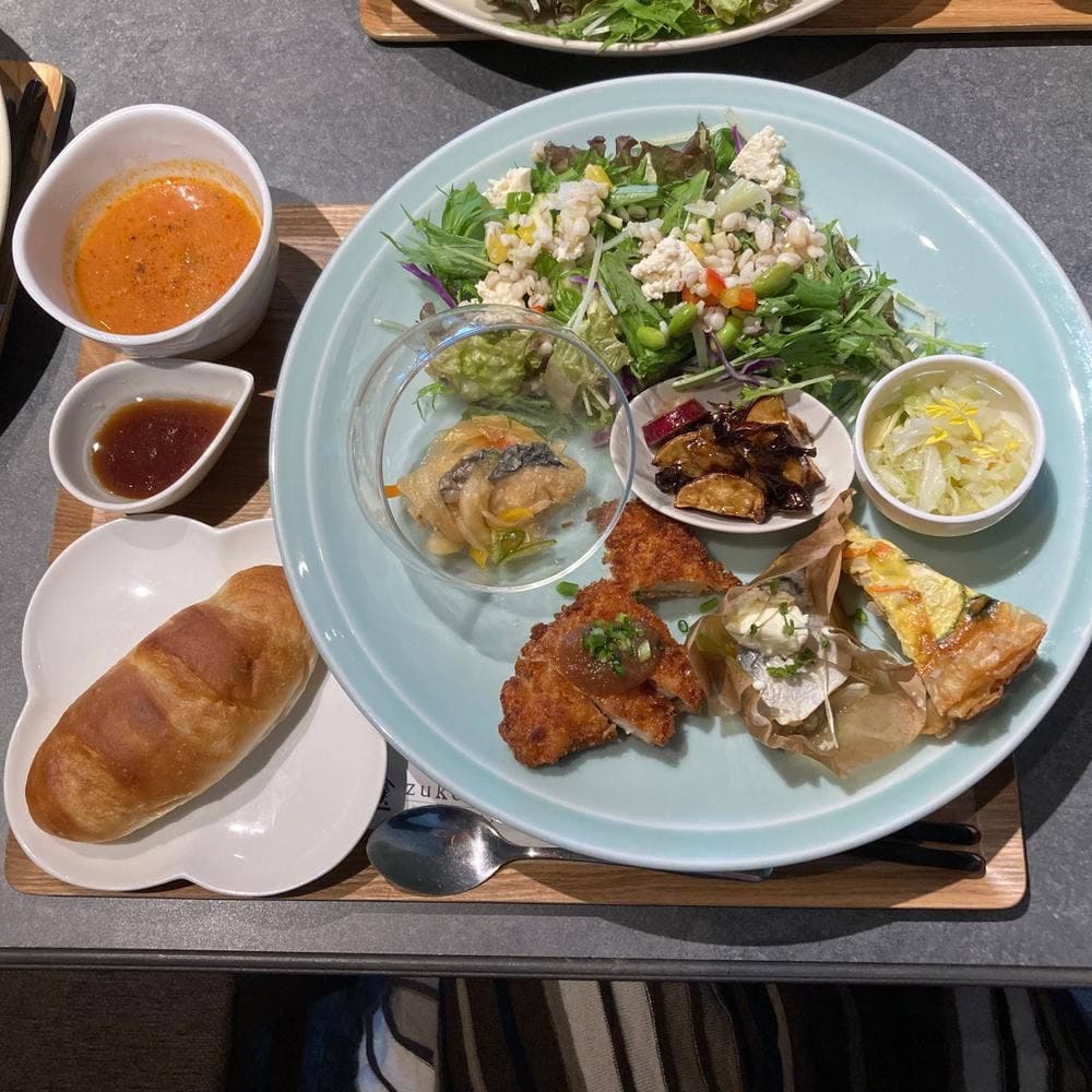 zukekura DELI&CAFE