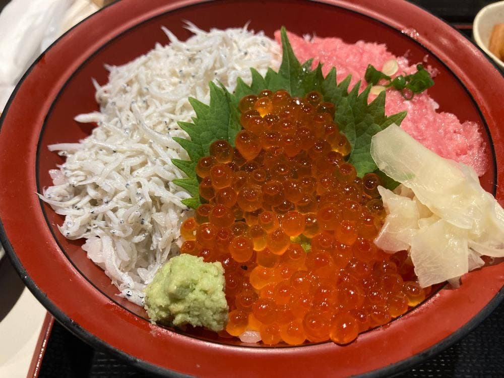 横濱屋本舗食堂