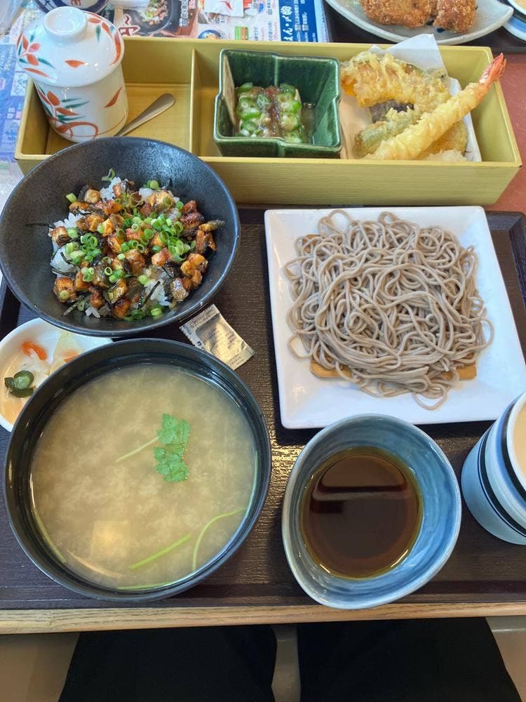 華屋与兵衛 港南台店