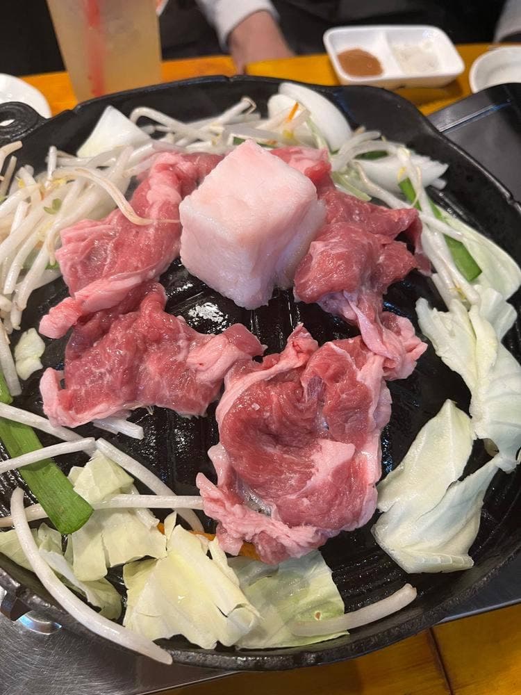 生ラムレア焼きジンギスカン 羊屋チョップ よのほんまち