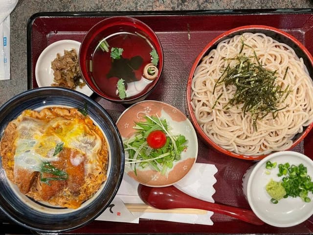 そば茶屋華元 博多大丸店 - サブ画像1