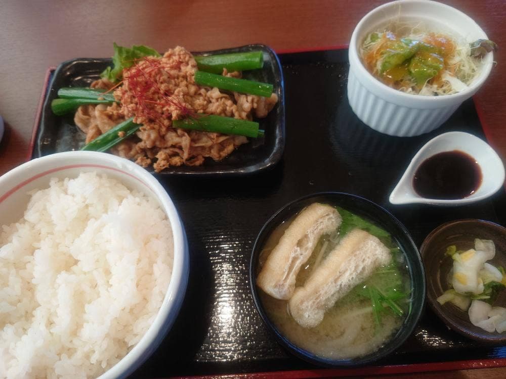 炭火焼 豚丼信玄 栗東店