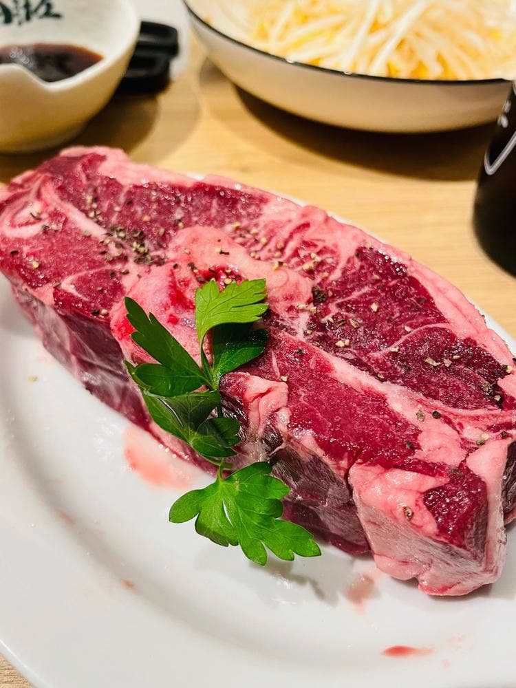 生ラム専門店 肉汁屋 神田店