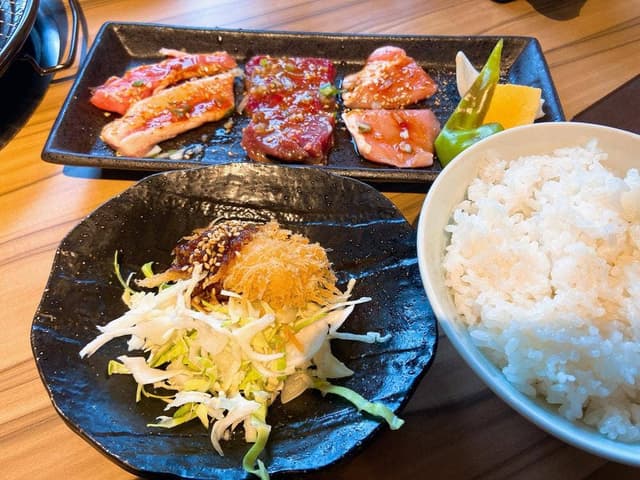 ぜんていの焼肉うし公 加茂店 - サブ画像1