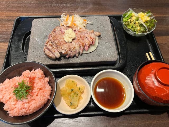 石焼ステーキ 贅 白山店 - サブ画像2