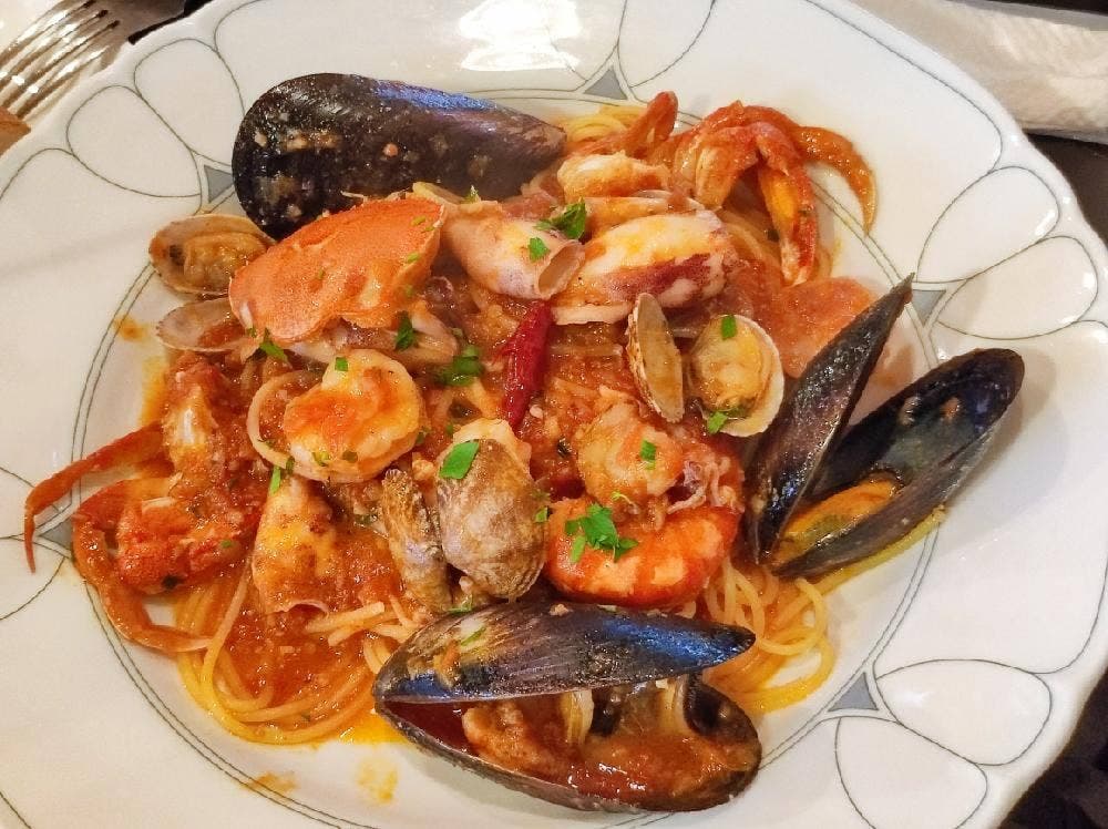 トラットリア アクアモンテ