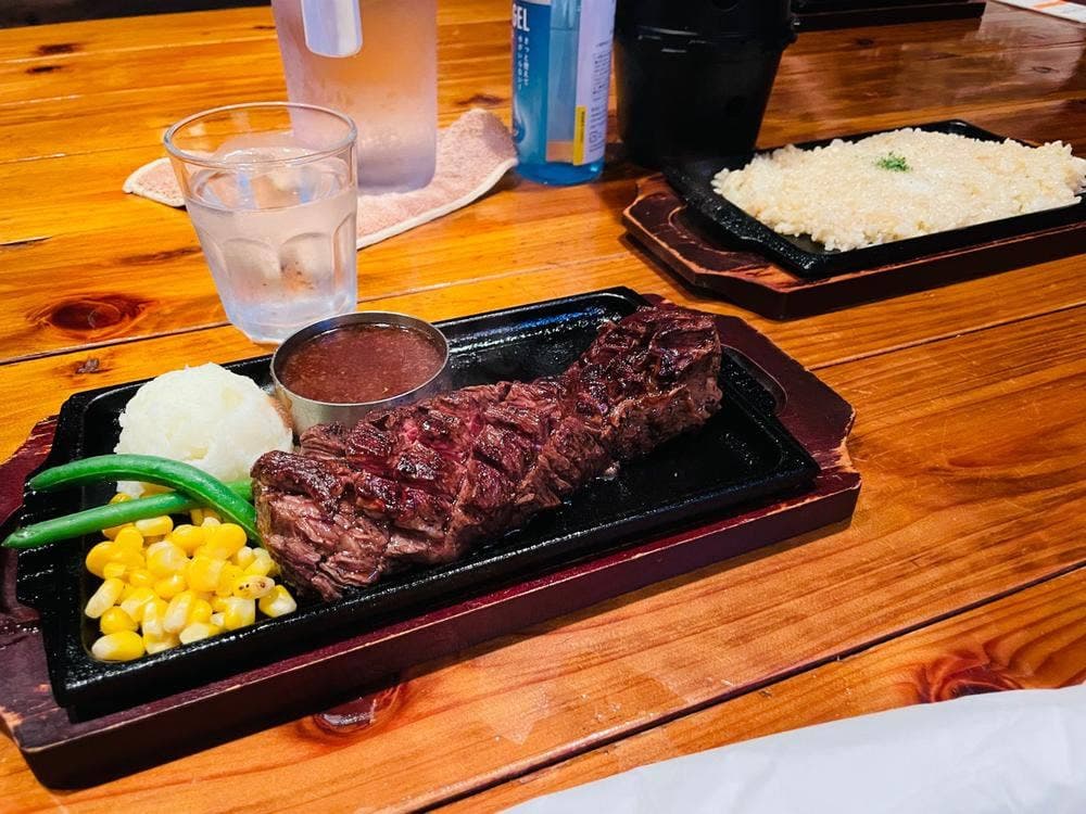 ステーキチャーリー