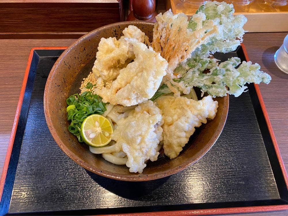 まる博