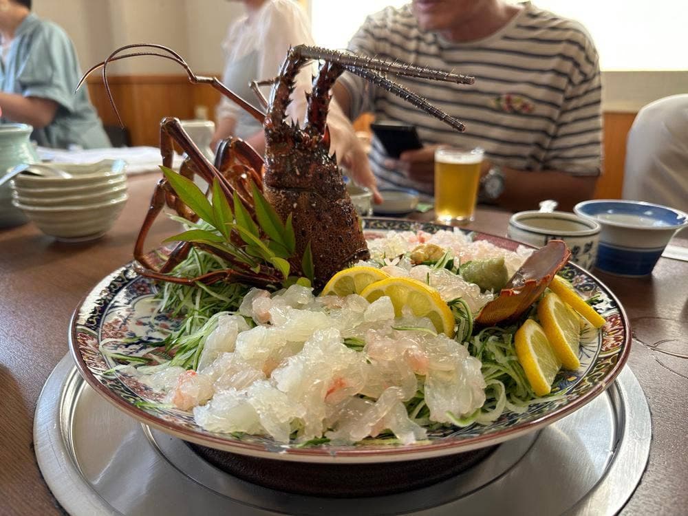 いせえび料理 中平