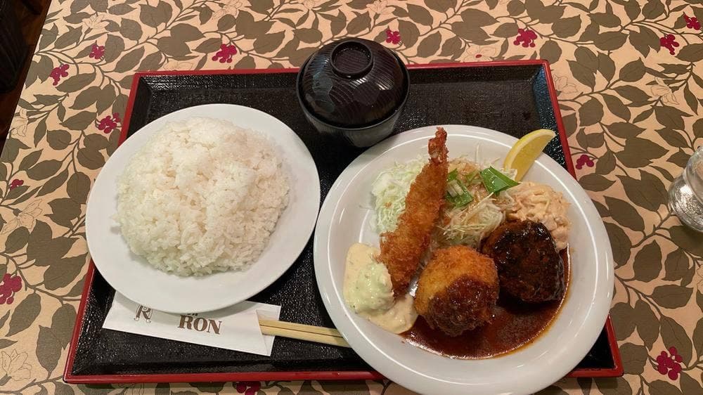 グリルロン 阪急三番街店