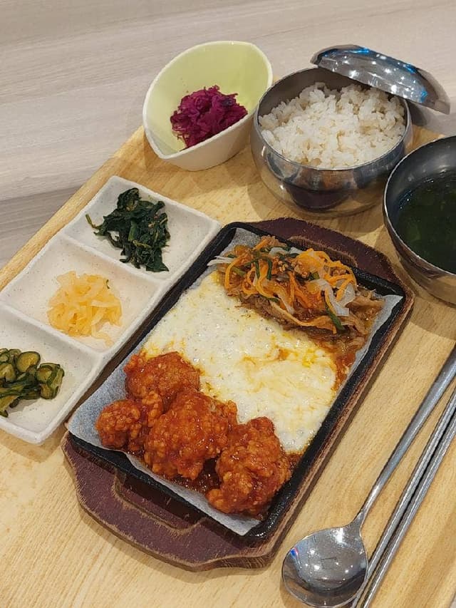 韓国食堂 ソウルフルキッチン イオンモール豊川店 - サブ画像1