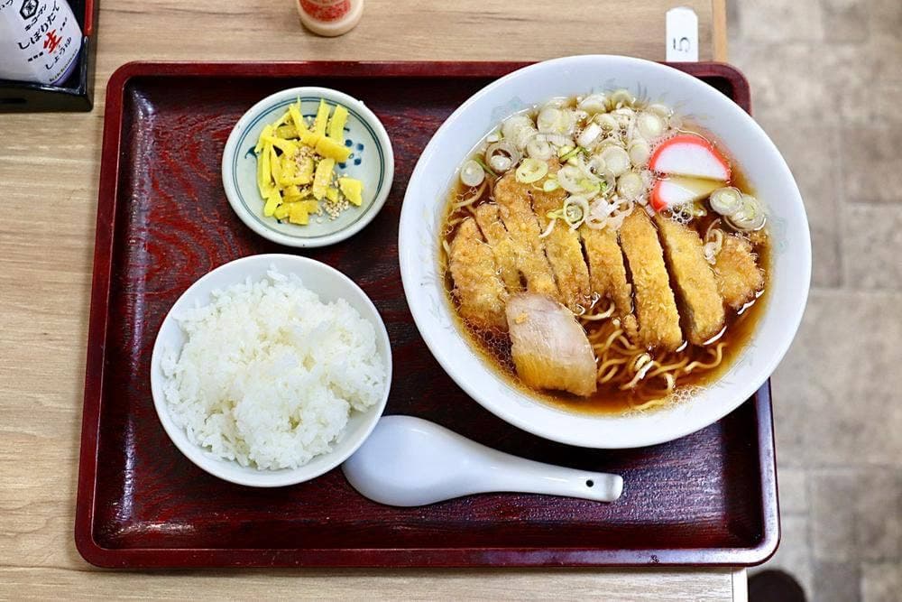 中根うどん 白金店
