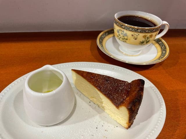 Books & Cafe ドレッドノート - サブ画像1